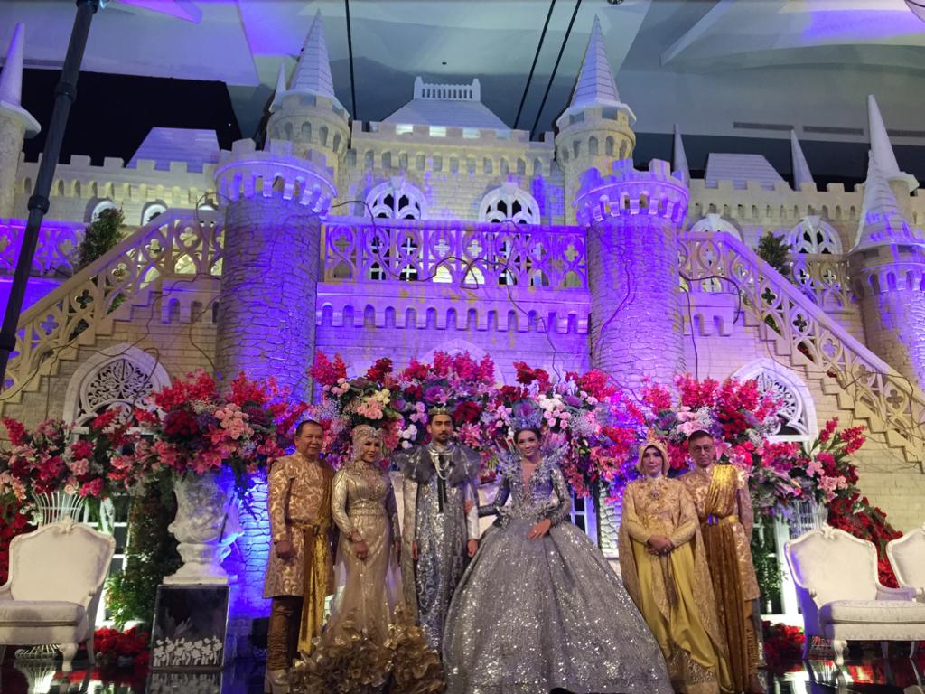 Game of Thrones di Pernikahan Berlian Insyirah Azzahro dengan Muhammad Nadhif Ramadhan